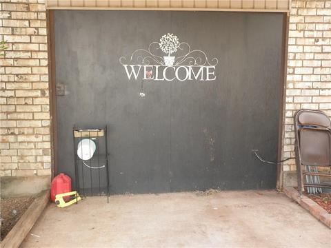809 N 3rd St, Sayre, OK 73662 photo 2
