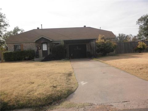 809 N 3rd St, Sayre, OK 73662 photo 4