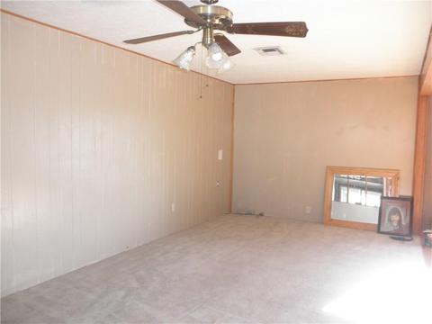 809 N 3rd St, Sayre, OK 73662 photo 5