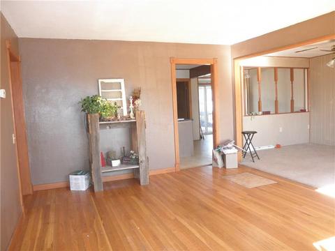 809 N 3rd St, Sayre, OK 73662 photo 6