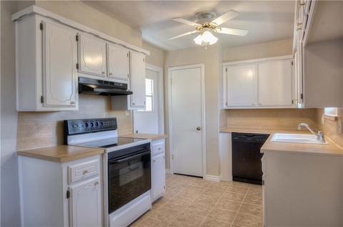 2217 Sunset St, Moore, OK 73160 photo 11
