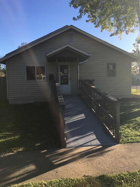 1001 E Maple, Cushing, OK 74023 photo 1