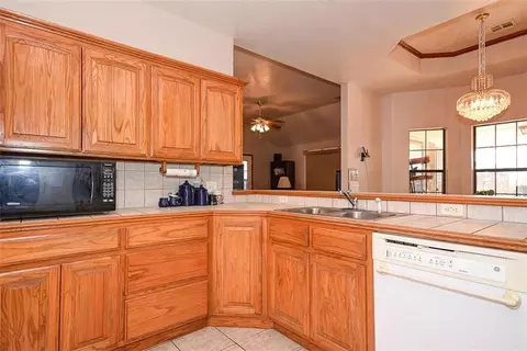 4117 Goshawk, Norman, OK 73072 photo 13