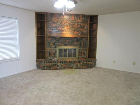 2408 Pawnee Ave, Altus, OK 73521 photo 3