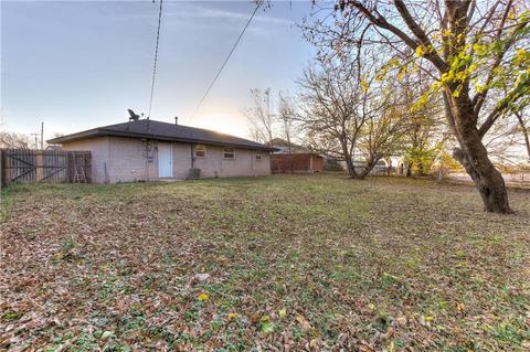 Undisclosed, Moore, OK 73160 photo 29