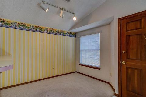2129 Parkview, Moore, OK 73170 photo 13