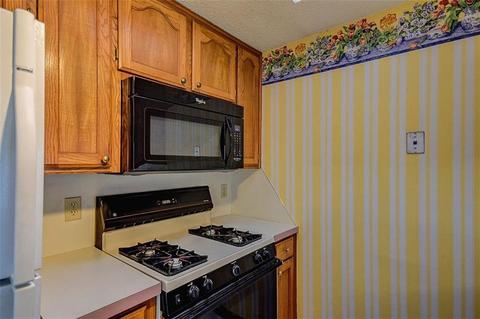 2129 Parkview, Moore, OK 73170 photo 11