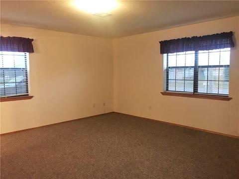 211 E Van Buren, Crescent, OK 73028 photo 9