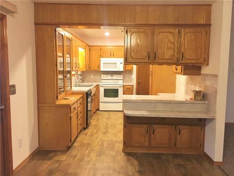 211 E Van Buren, Crescent, OK 73028 photo 6