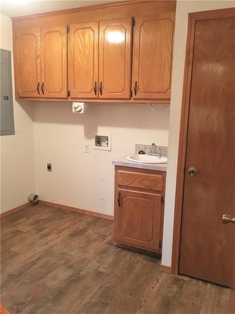 211 E Van Buren, Crescent, OK 73028 photo 18