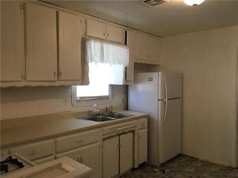 420 E Pecan, Altus, OK 73521 photo 11