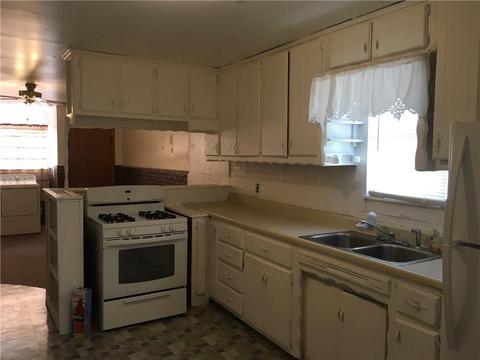 420 E Pecan, Altus, OK 73521 photo 12