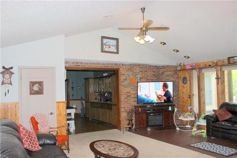 602 E Highland, Tecumseh, OK 74873 photo 3