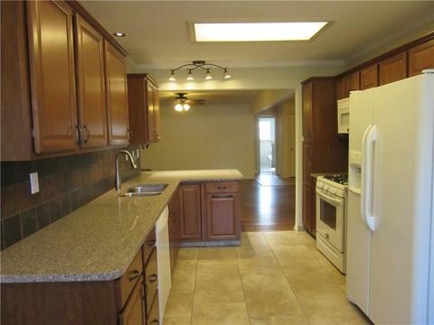 716 Canterbury Blvd, Altus, OK 73521 photo 7