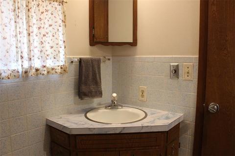 1102 7th, Lone Wolf, OK 73655 photo 18