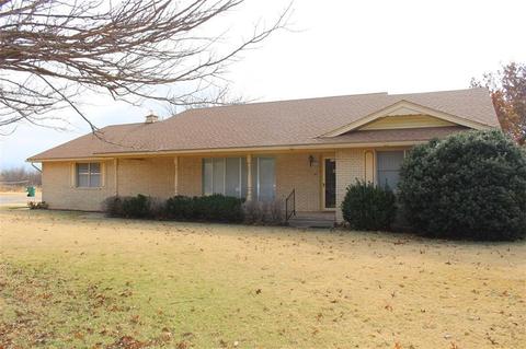 1102 7th, Lone Wolf, OK 73655 photo 2