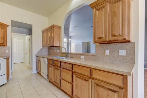 624 Taber Ln, Edmond, OK 73003 photo 10