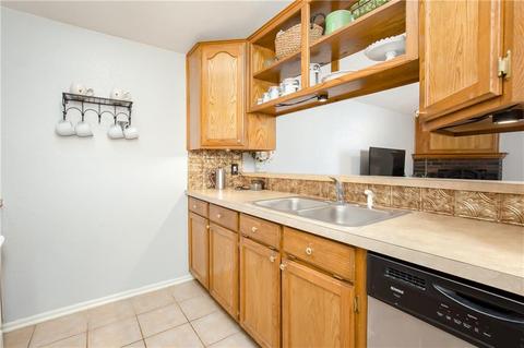 2133 Westmore Dr, Moore, OK 73170 photo 9