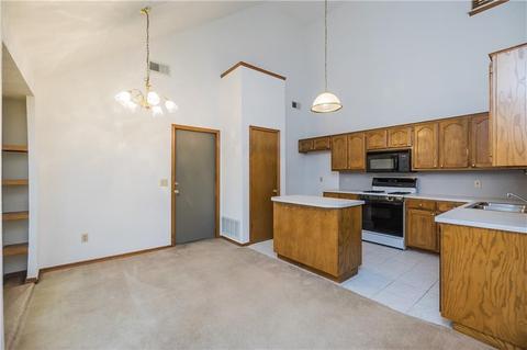 2614 Briarcliff Dr, Moore, OK 73170 photo 7