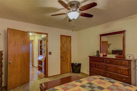 Undisclosed, Moore, OK 73160 photo 18