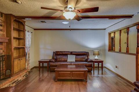 Undisclosed, Moore, OK 73160 photo 7