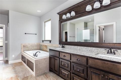 1101 Riata Rd, Tuttle, OK 73089 photo 9