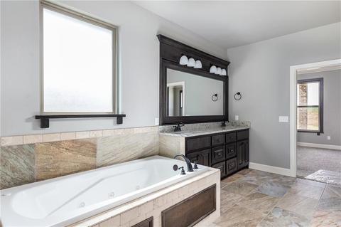 1101 Riata Rd, Tuttle, OK 73089 photo 8
