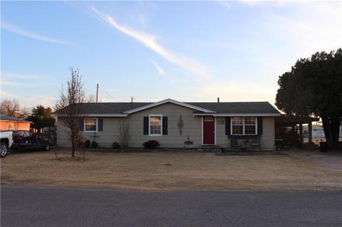 418 E 2nd, Blair, OK 73526 photo 1