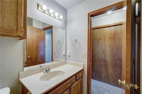 2137 Lakecrest Dr, Moore, OK 73170 photo 20