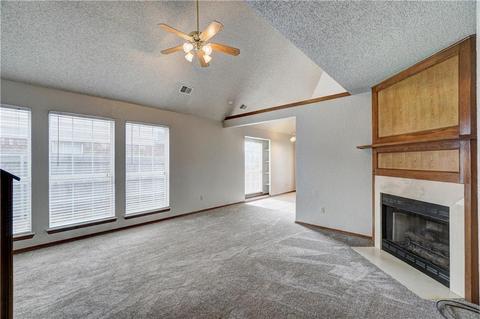 2137 Lakecrest Dr, Moore, OK 73170 photo 7