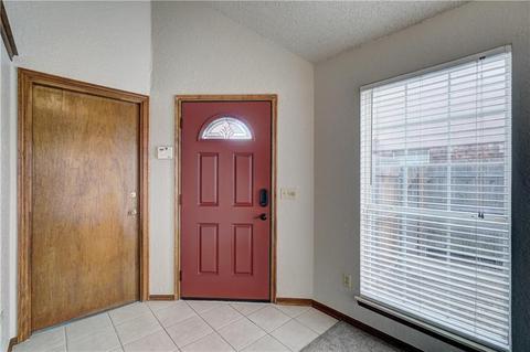 2137 Lakecrest Dr, Moore, OK 73170 photo 5