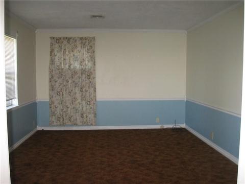 1089 Elk, Altus, OK 73521 photo 2