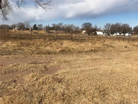 917 W 2nd, Watonga, OK 73772 photo 11