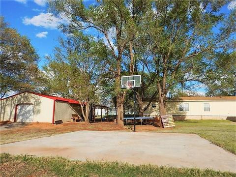 202 E Higgins, Cheyenne, OK 73628 photo 16