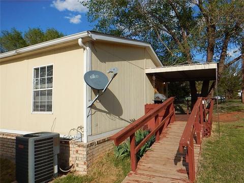 202 E Higgins, Cheyenne, OK 73628 photo 4