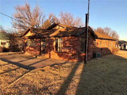 207 S Mayer, Willow, OK 73673 photo 2
