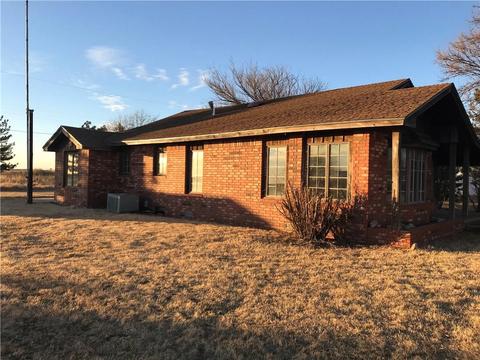 207 S Mayer, Willow, OK 73673 photo 3