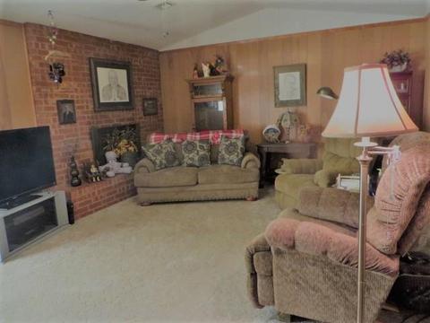 602 E Main St, Tuttle, OK 73089 photo 9