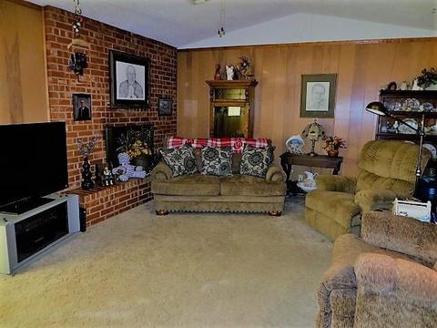602 E Main St, Tuttle, OK 73089 photo 8