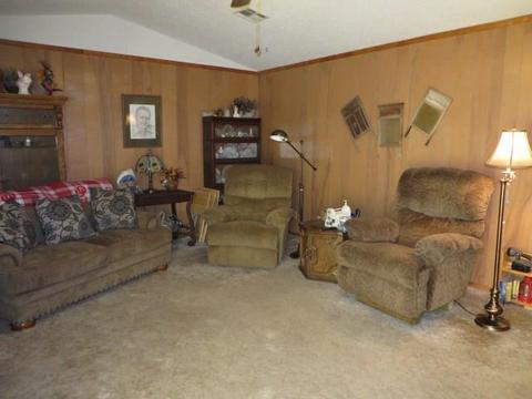 602 E Main St, Tuttle, OK 73089 photo 7
