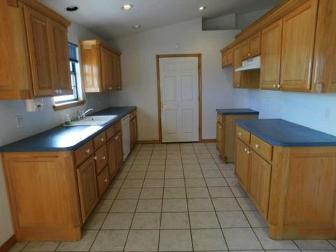 986 Sunflower Dr, Tuttle, OK 73089 photo 7
