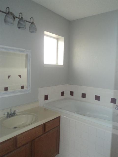 808 Etowah, Noble, OK 73068 photo 9