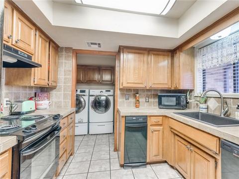 1209 NW 9th St, Moore, OK 73170 photo 9