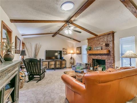 1209 NW 9th St, Moore, OK 73170 photo 3