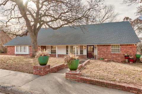 800 E 11th St, Edmond, OK 73034 photo 2