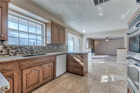 800 E 11th St, Edmond, OK 73034 photo 15