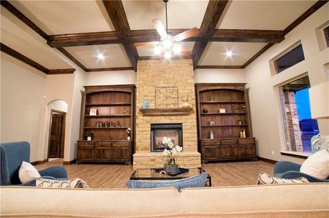 730 Logan Ct, Tuttle, OK 73089 photo 3