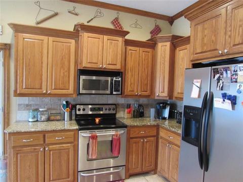 202 SE Begonia Ln, Cache, OK 73527 photo 7