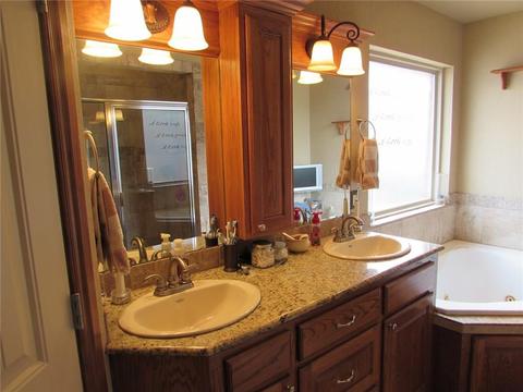 202 SE Begonia Ln, Cache, OK 73527 photo 15