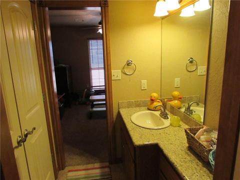 202 SE Begonia Ln, Cache, OK 73527 photo 21